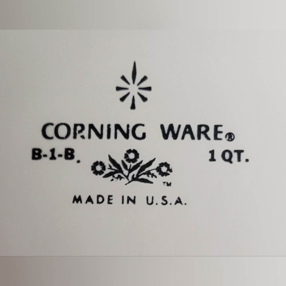 Vintage Corningware - Picture 8 of 12